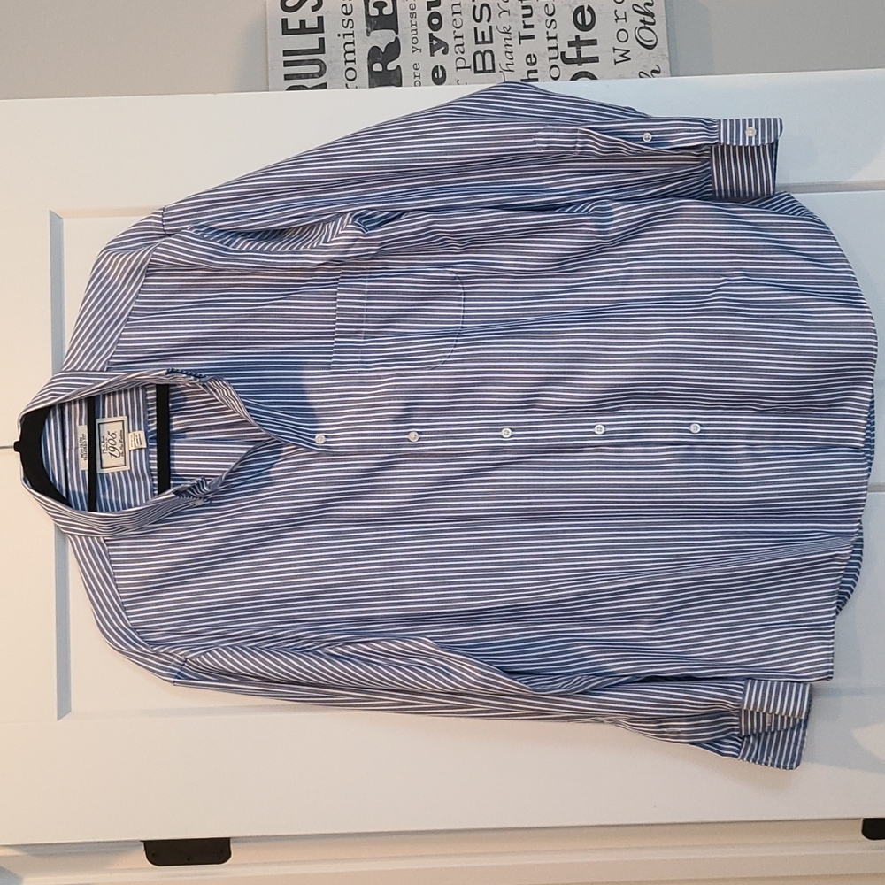 Mens Jos A Bank 1905 dress shirt , blue striped size 17.5.   35